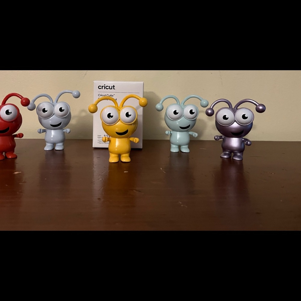 Cricut Cuties - lot of (5) - Perfect!